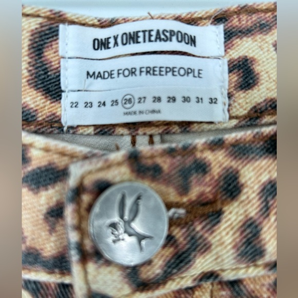 Free People Cropped Distressed Leopard Print Jeans - Picture 2 of 7
